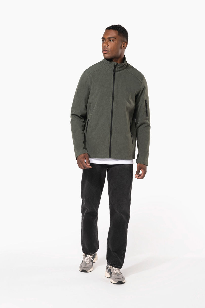 Veste softshell homme personnalisé Kariban K401 porté