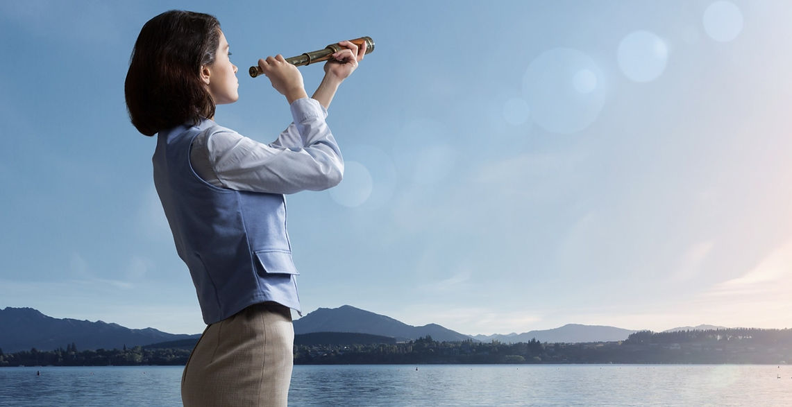 pic-woman looking thru telescope_edited_edited_edited.jpg