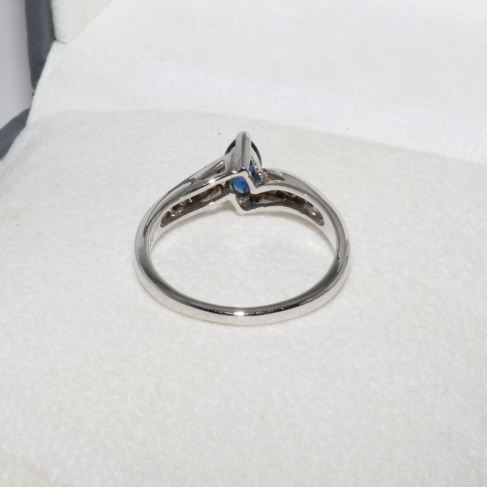Thumbnail: 10ct Solid White Gold Hallmarked Blue Topaz Natural Diamond Ring Vintage