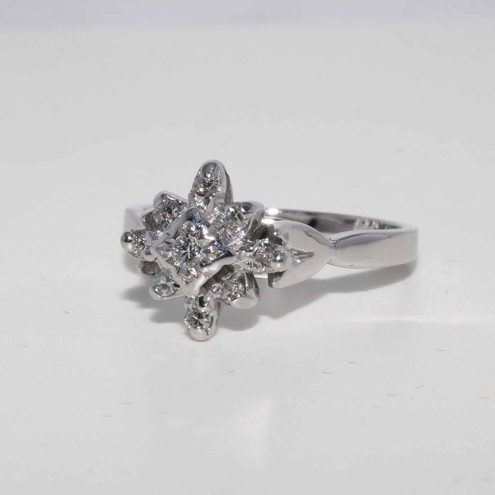 9ct & 18ct Solid White Gold Hallmarked Natural Genuine Diamond Flower Ring