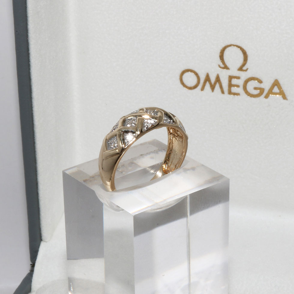 Thumbnail: 9ct Solid Yellow Gold Natural Diamond Wide Band Ring Vintage