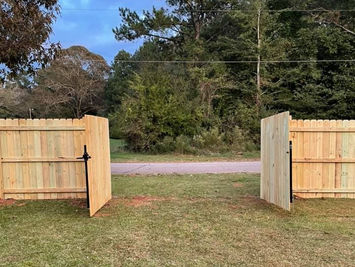 Privacy fence in Commerce GA