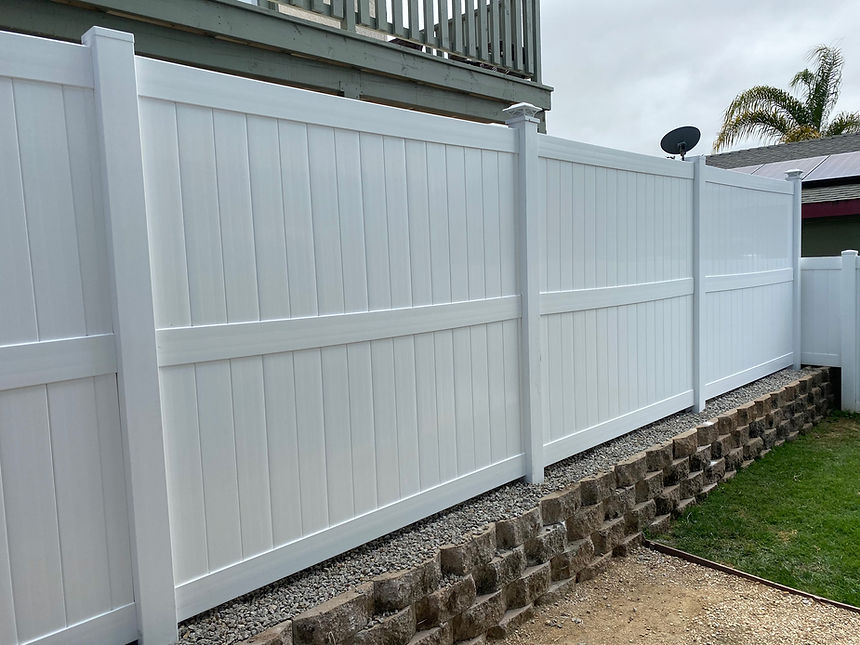 vinyl fence company