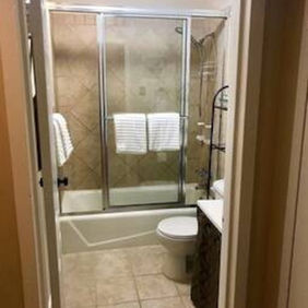 Downtown Athens Condo 2 for rent - shower