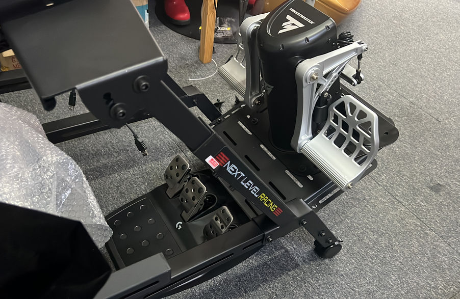 NEXT LEVEL RACING
LOGITECH STEERING WHEEL
THRUSTMASTER WARTHOG
ASUS MOBO + GPU
TUF 3080TI