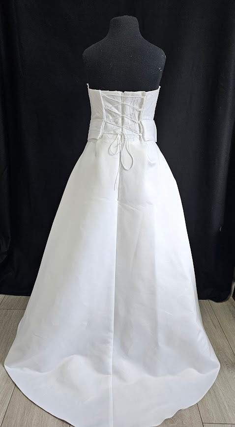 Thumbnail: ‘Ivory Sonata’ Girls’ Formal Dress |Bust 28"