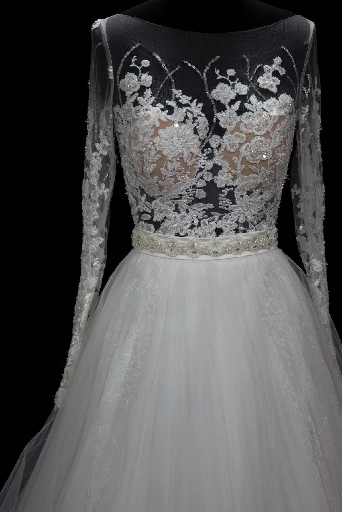 'Celestine Veil' Long Sleeve Wedding Dress | Size 6-8