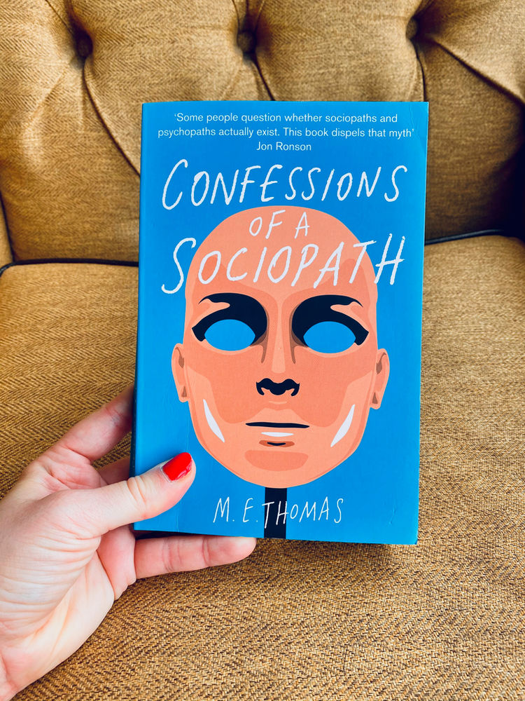 Review Confessions of a Sociopath, by M. E. Thomas