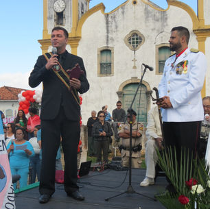 Escola marca presença em evento cívico na Praça Felipe dos Santos - 21 de Abril