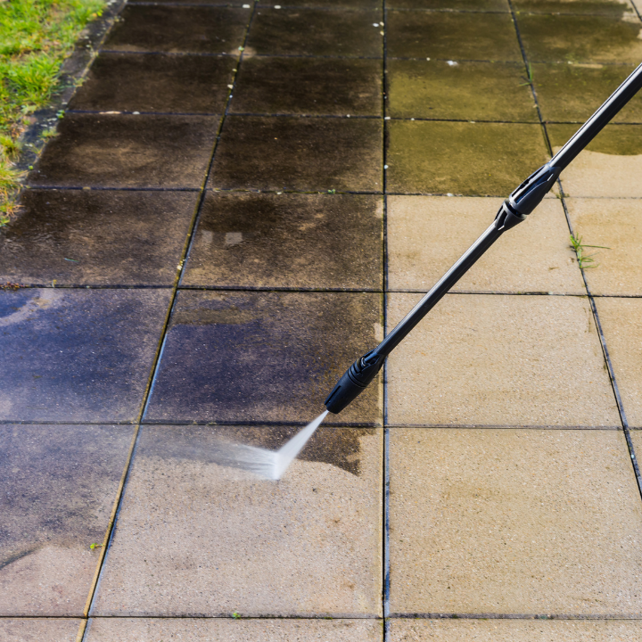 H2OMG Laguna Beach Pressure Washing.png
