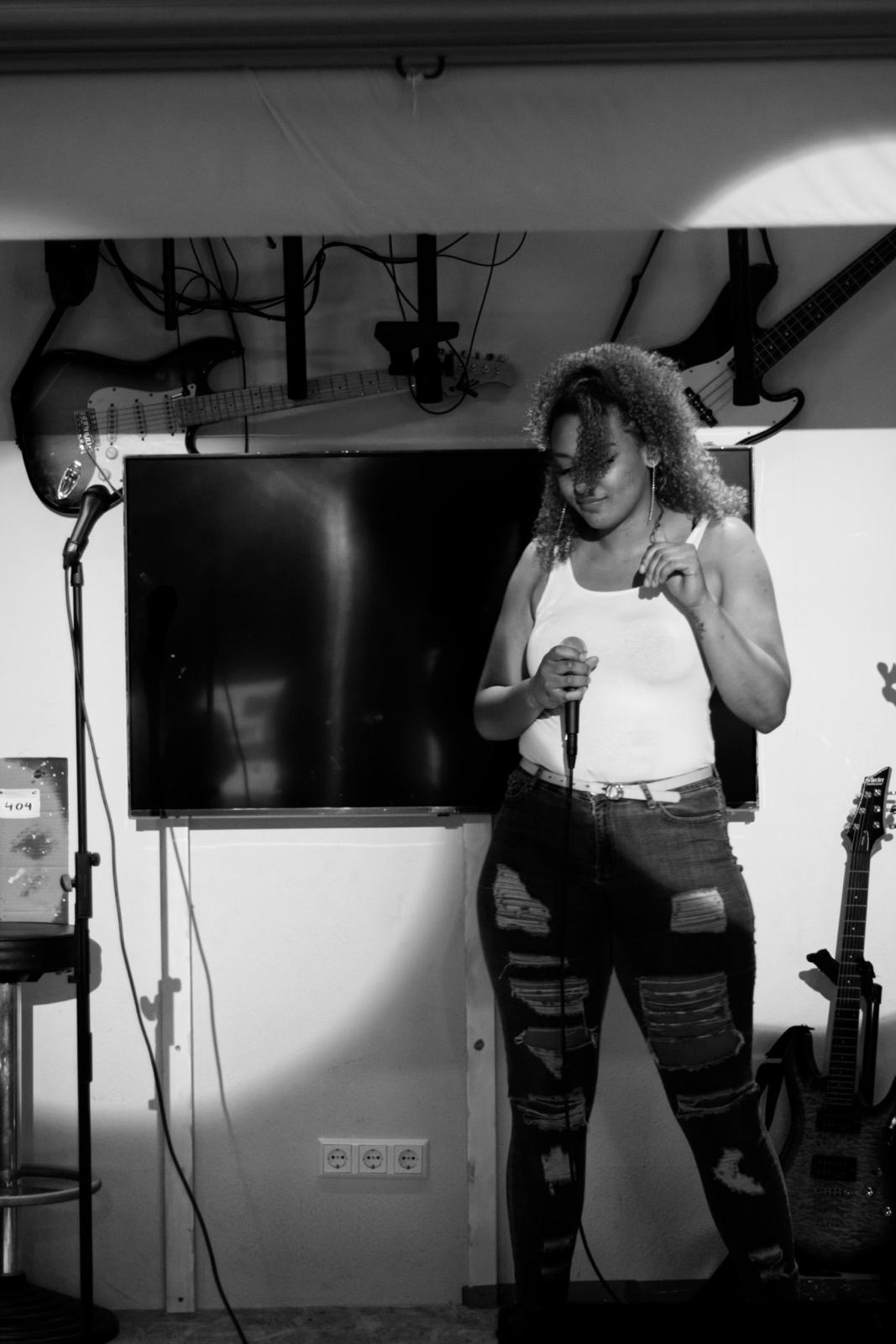 Luckychi Live-Konzert