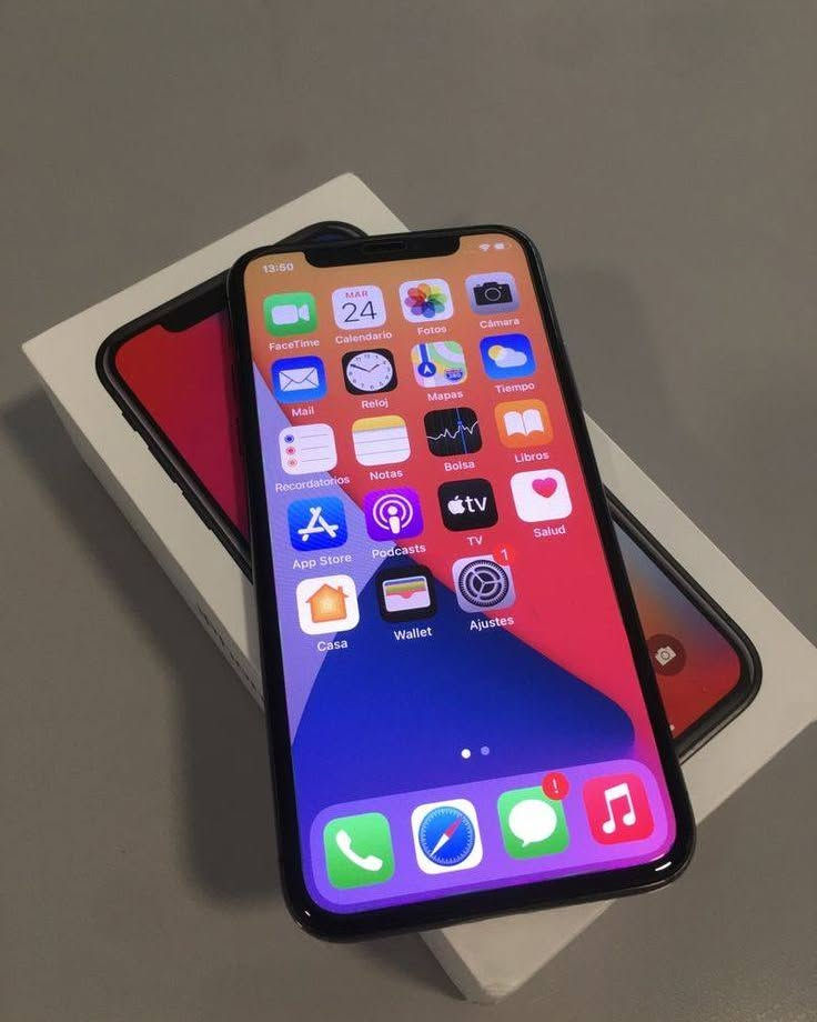 Apple iPhone 11 (Modèle Quasi Neuf)