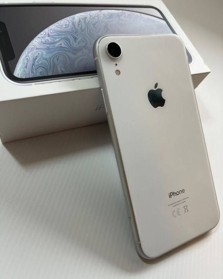 Miniature : Apple iPhone XR (Modèle Quasi Neuf)