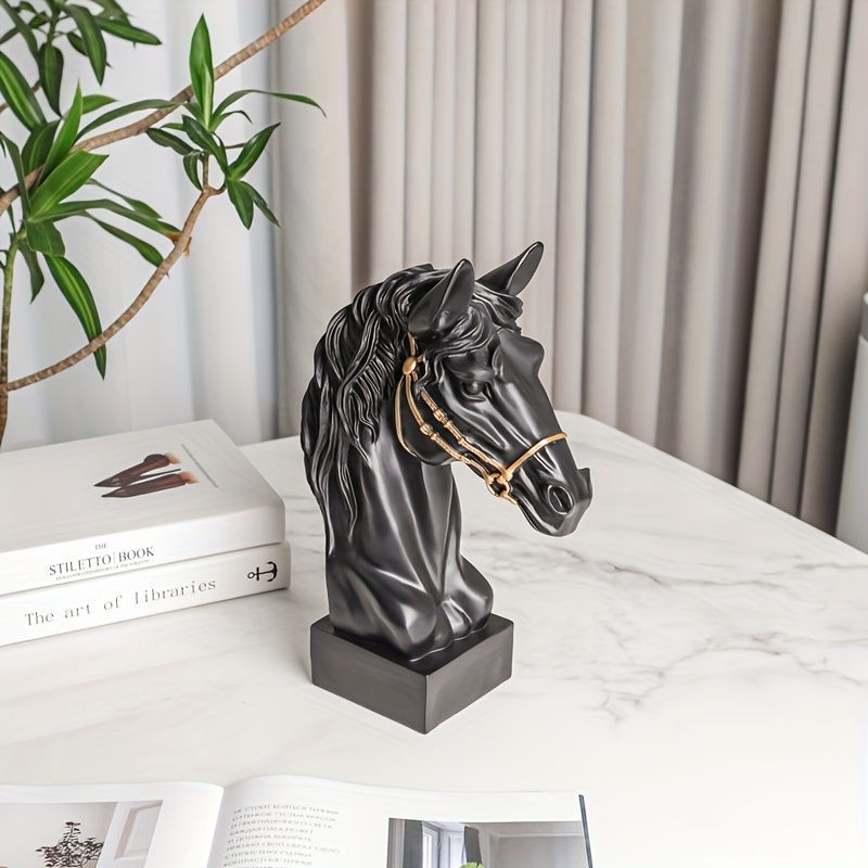 Thumbnail: Classic Art Horse Sculpture