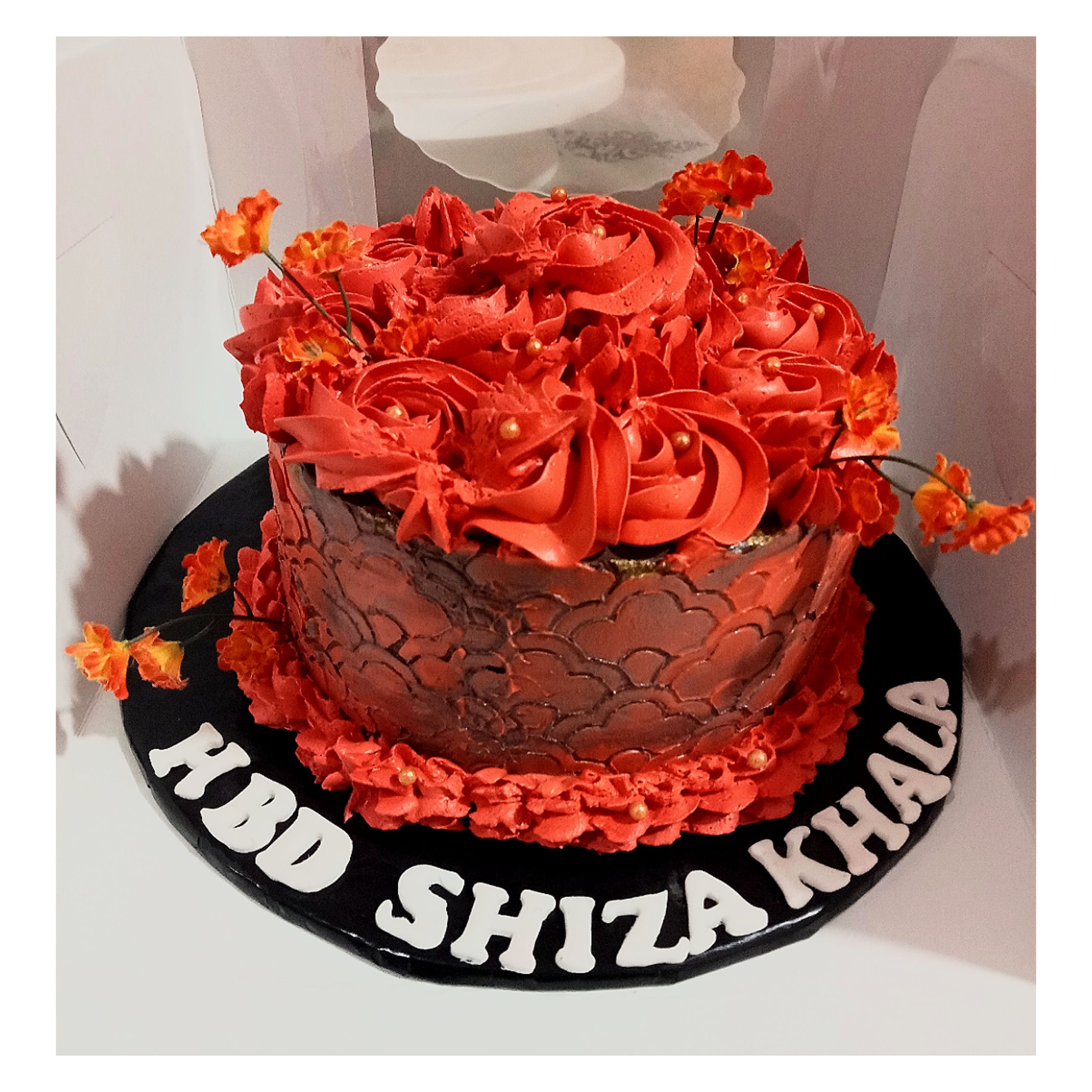 3 lbs Stencil work cake, elegant design with chocolate flavor inside.