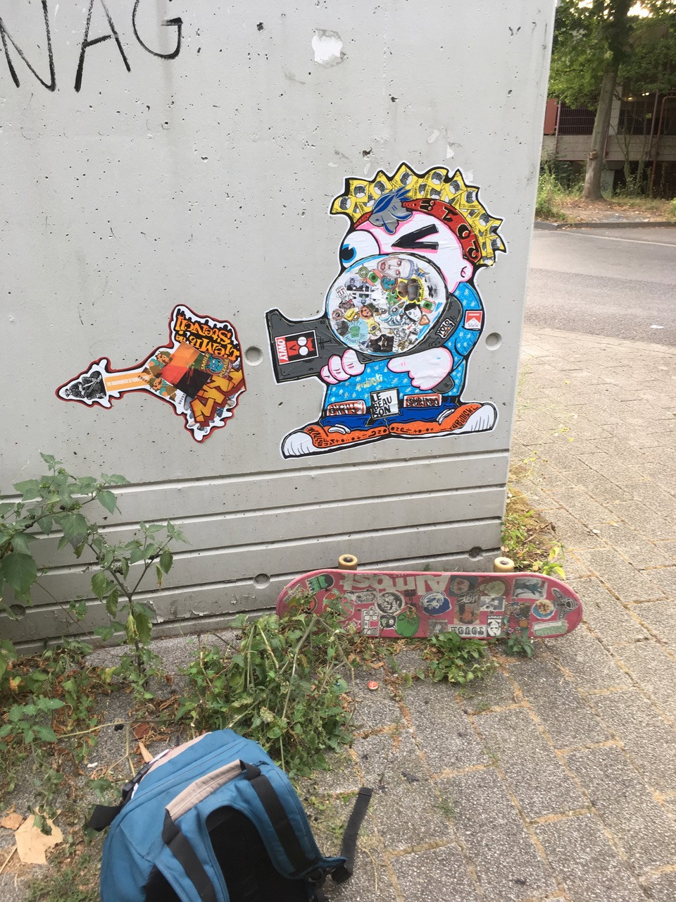 Stromkasten mit Stickercollage