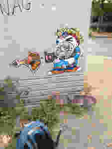 Stromkasten mit Stickercollage