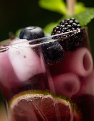 cocktails virgin de la felicita avec des fruis rouge 