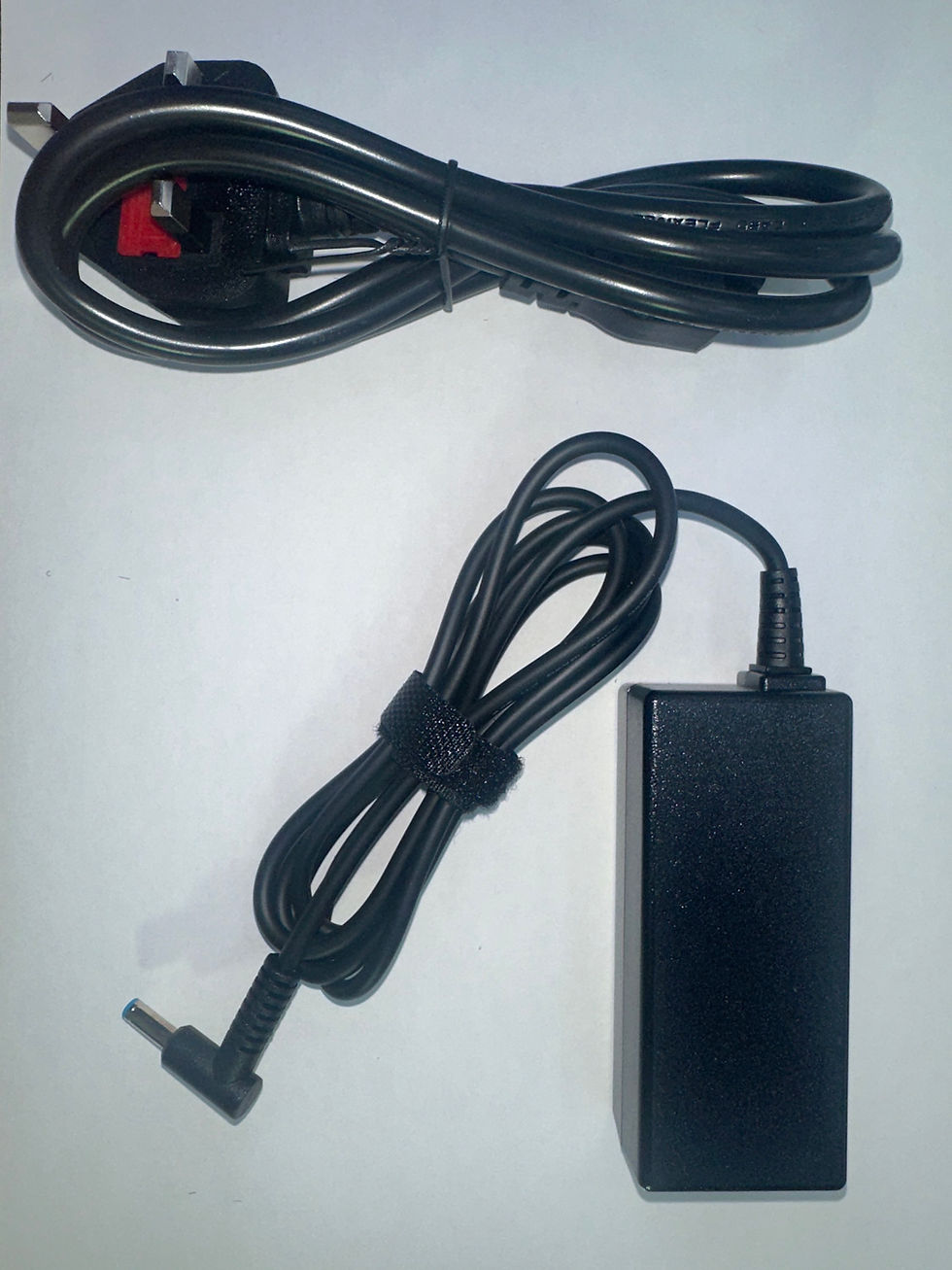 Hp blue pin 45w laptop charger