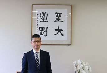 九段中等教育学校校長 牧野写真.jpg