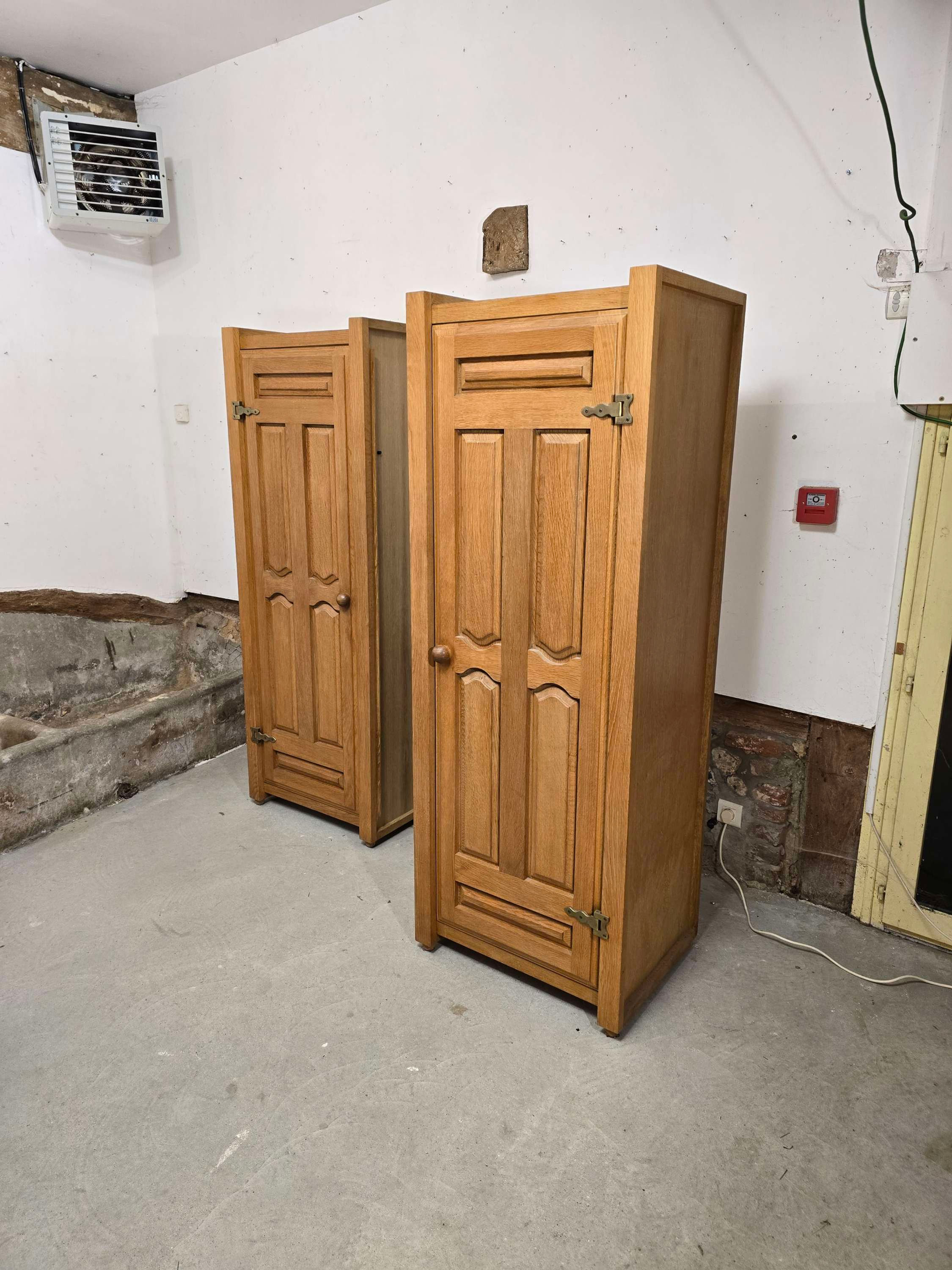 Armoires penderies une porte modulaires Guillerme et Chambron 1960