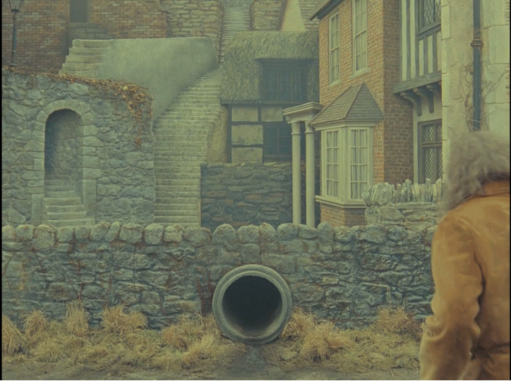 Town Square.gif