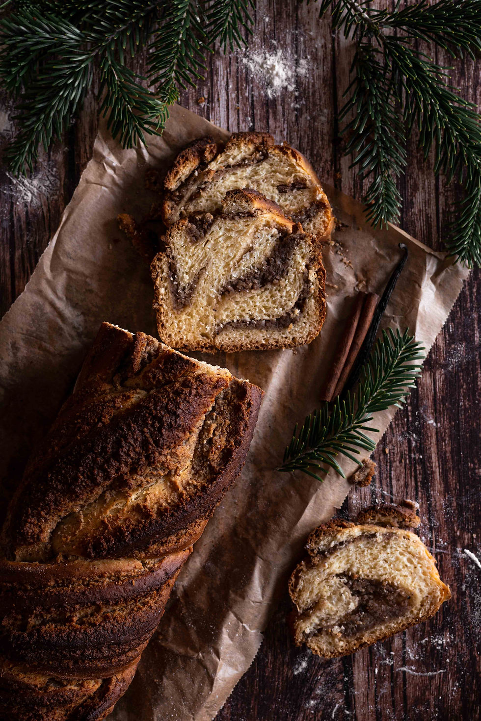 kvašena babka z lešniki iz mehkega testa
