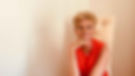 Walburga-sitztend-auf-Stuhl-rechts,-wand-links.jpg