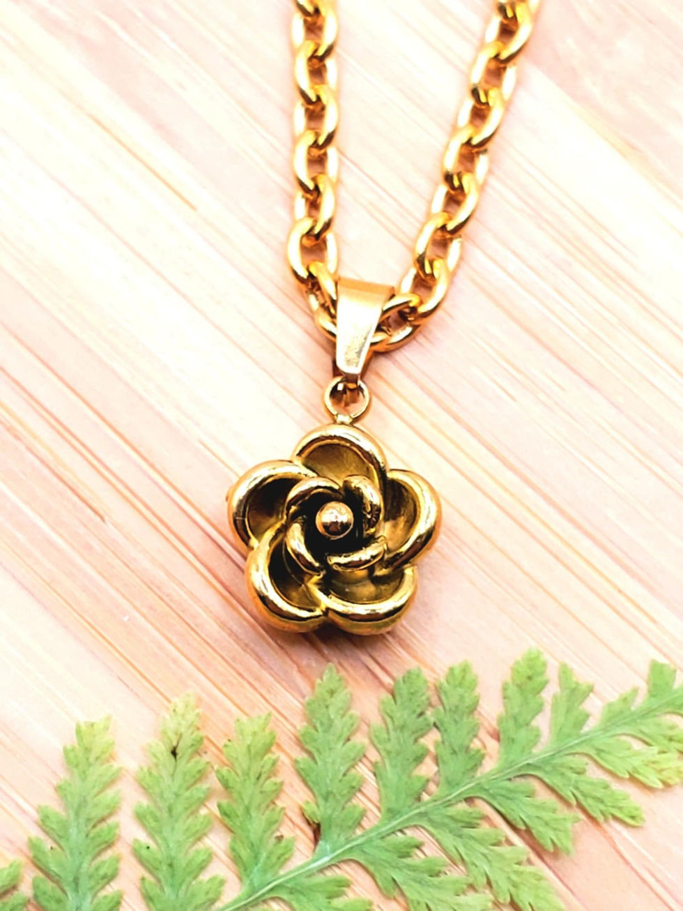 Thumbnail: Flora