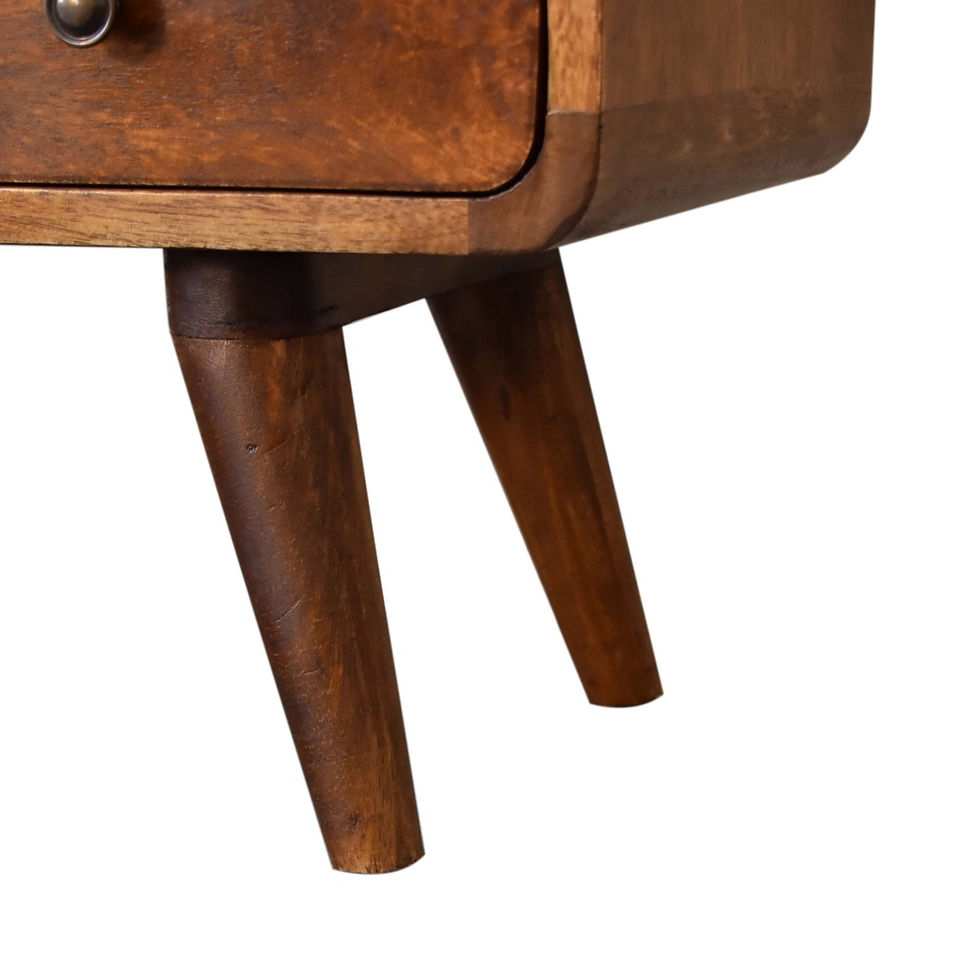Thumbnail: Mini Media tafel met 2 laden in Kastanjehouten afwerking