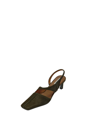 PIPING CUT OUT HEELS 2.jpeg