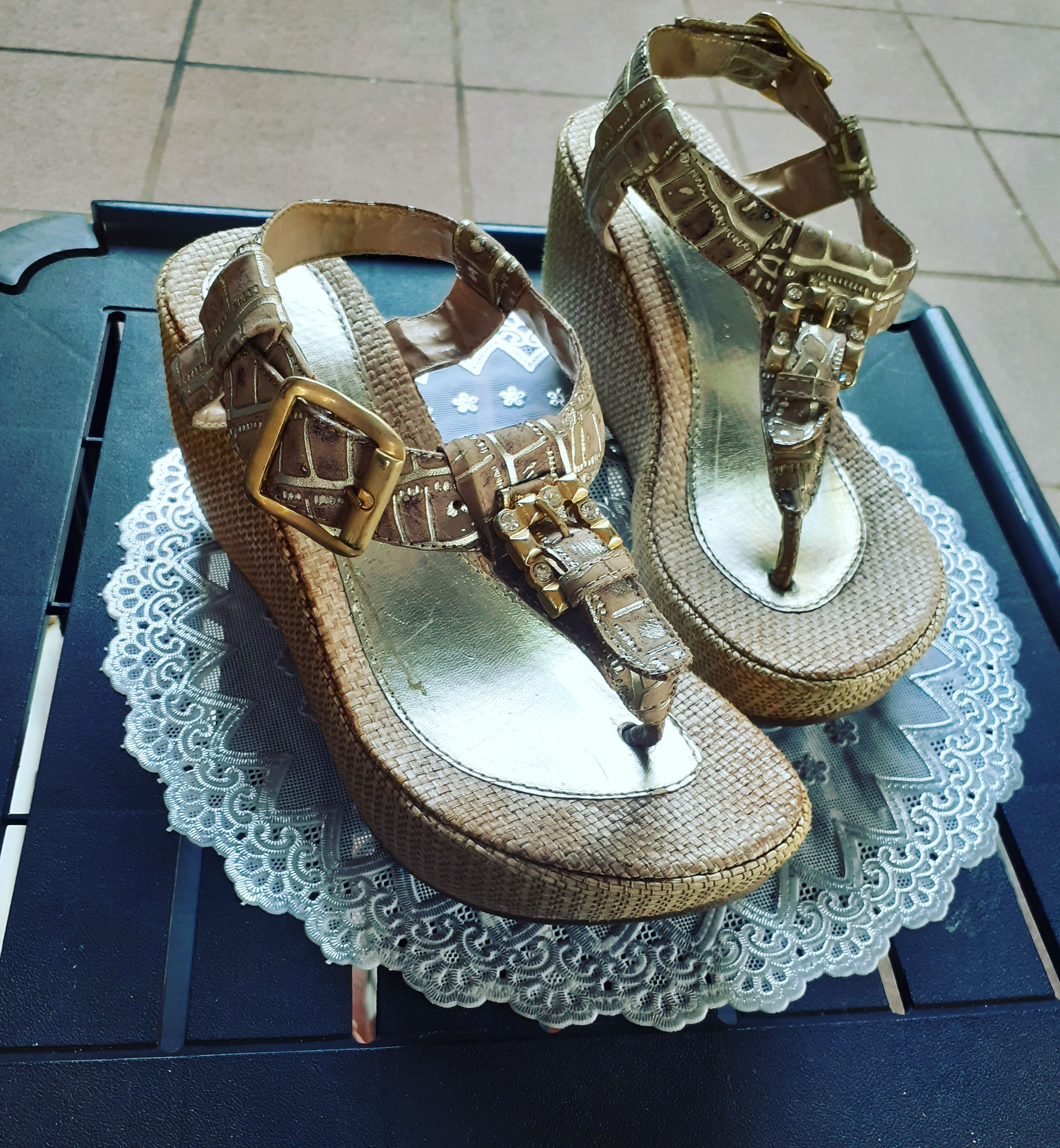 Sandália da marca Rosefini N°36