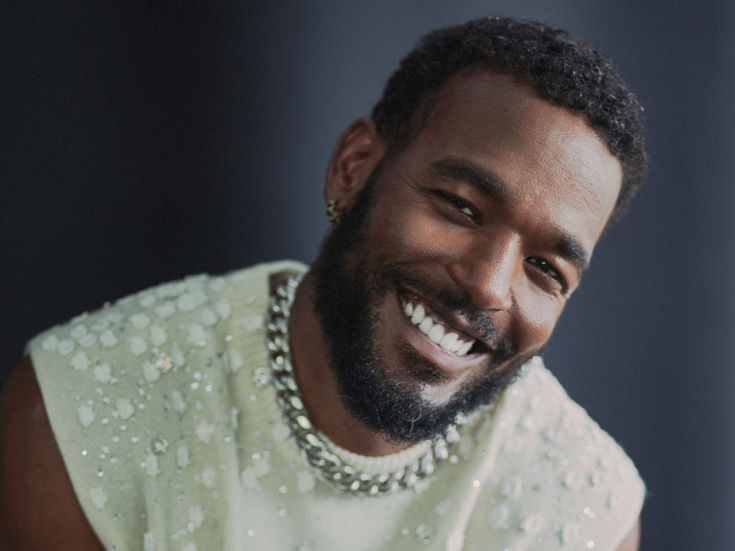 Luke James promotional portrait