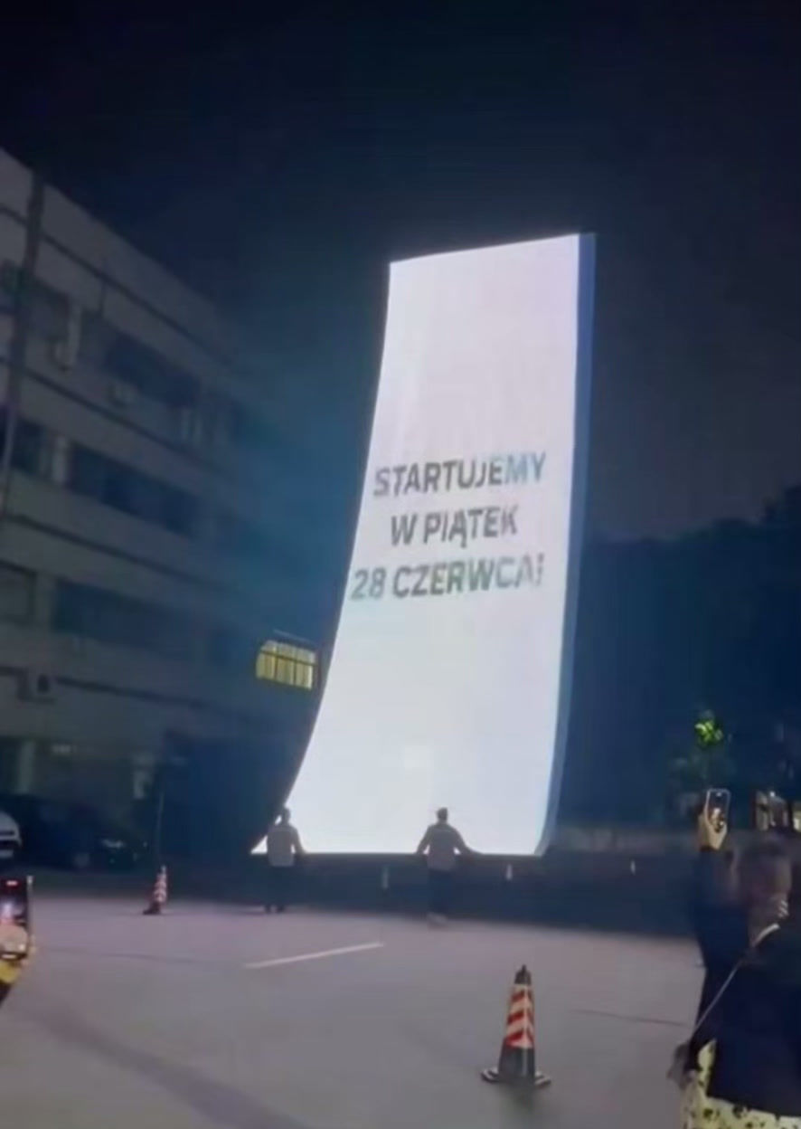 Creative Structural & "Flying" Mesh LED Display