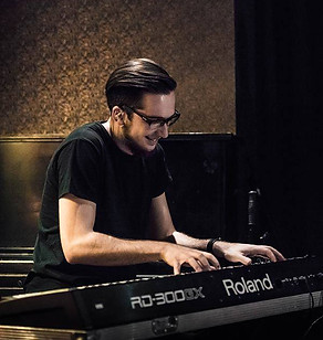 18423964_1400086770068429_15998045673338