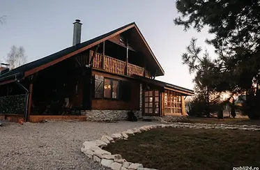 Cabana Rustica din constructie de lemn.