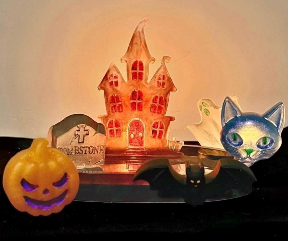 Handmade Glow-in-the-Dark Halloween Resin Figurine Set: Haunted House Decor with