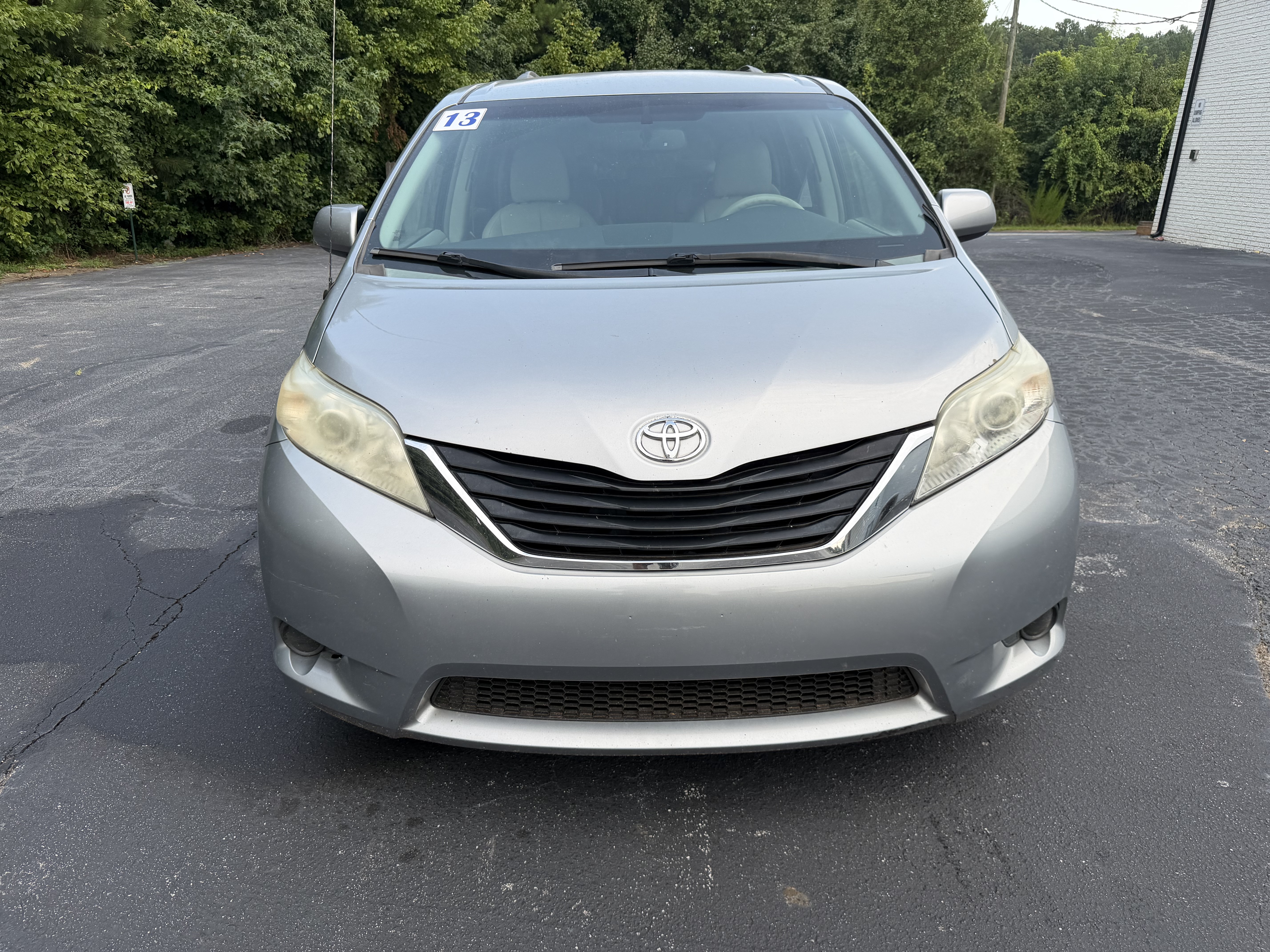 2013 Toyota Sienna LE - Photo 8