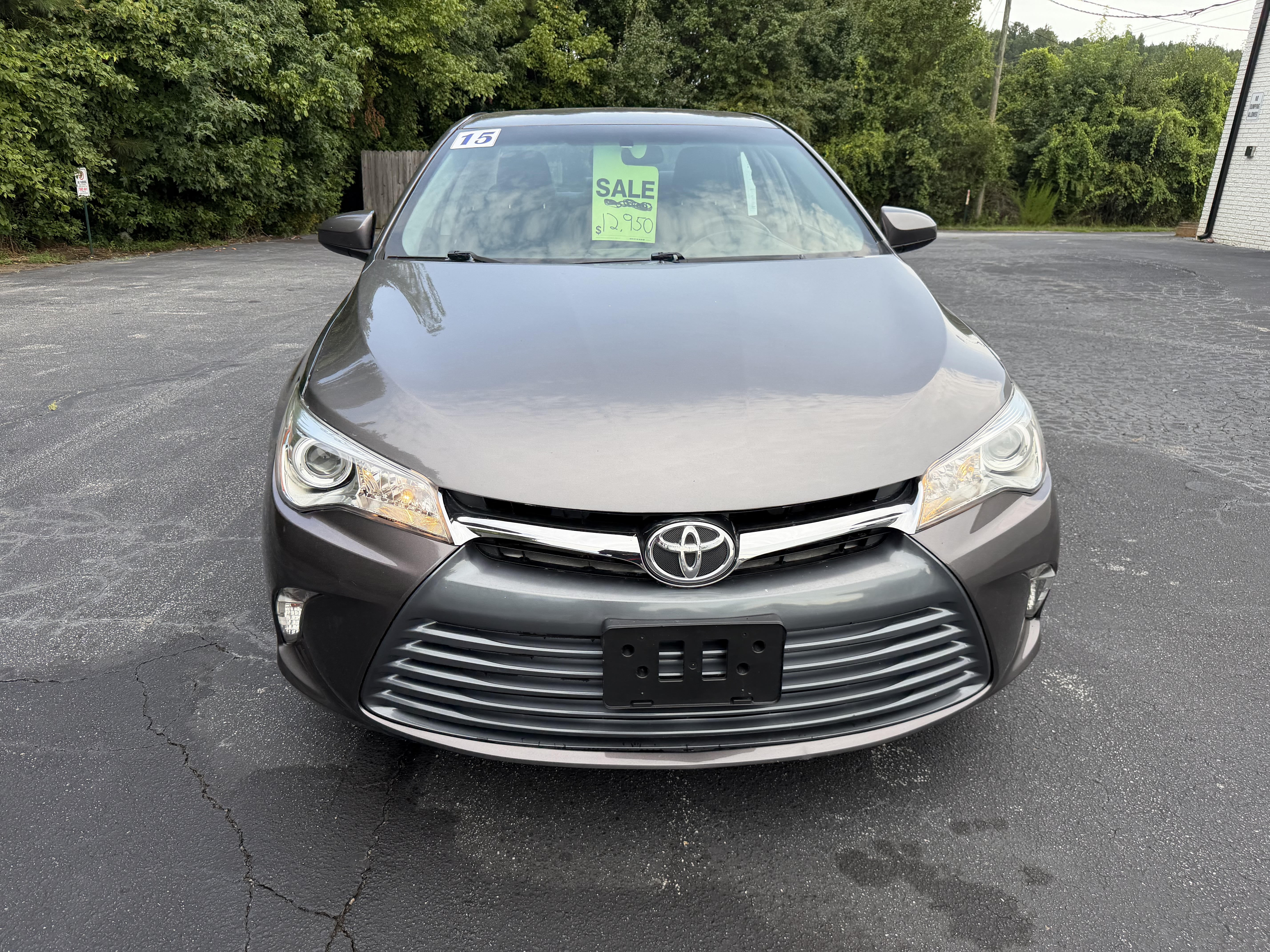 2015 Toyota Camry LE - Photo 8