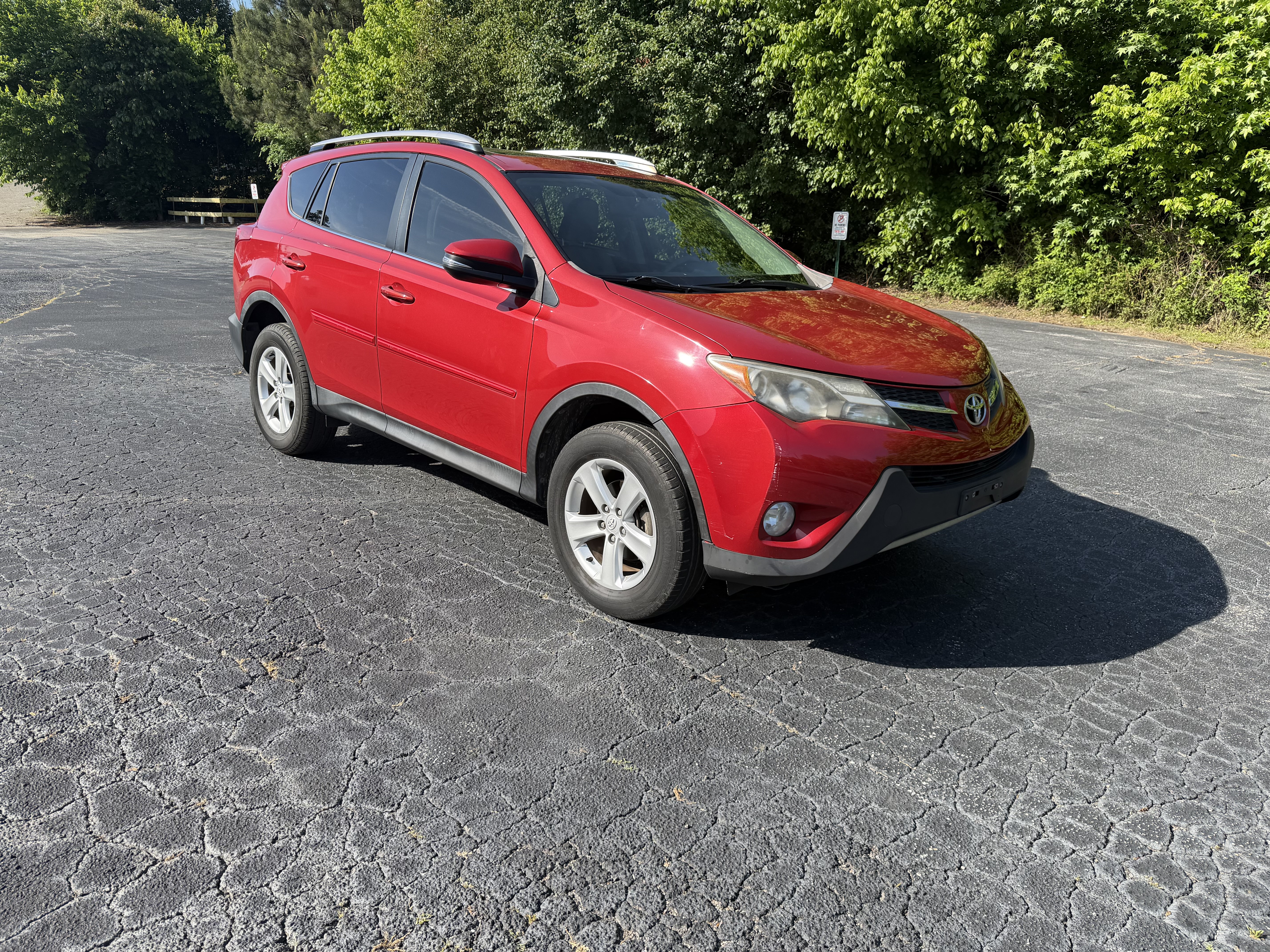 2014 Toyota RAV4 XLE - Photo 7