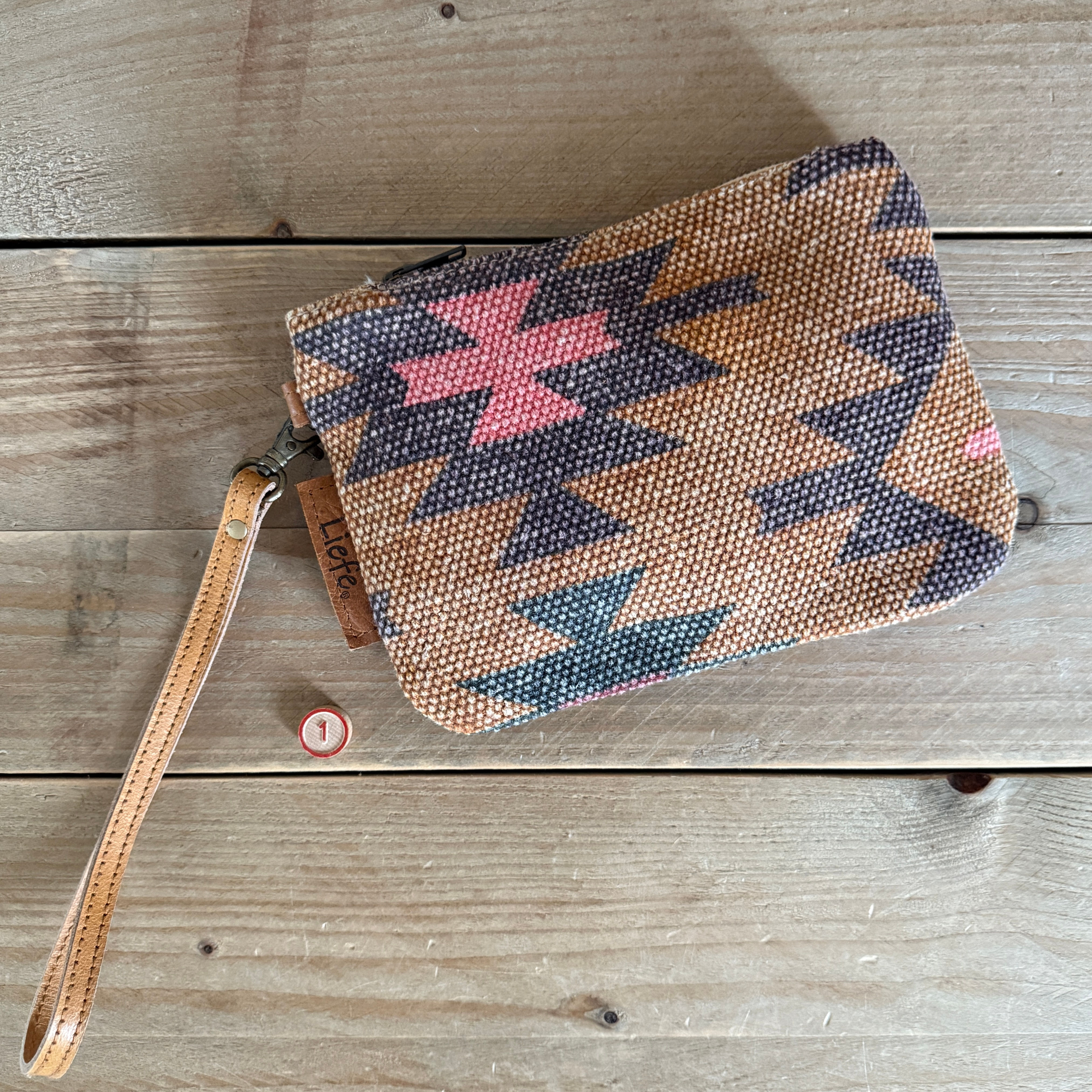 SALE MayaClutch NR 1