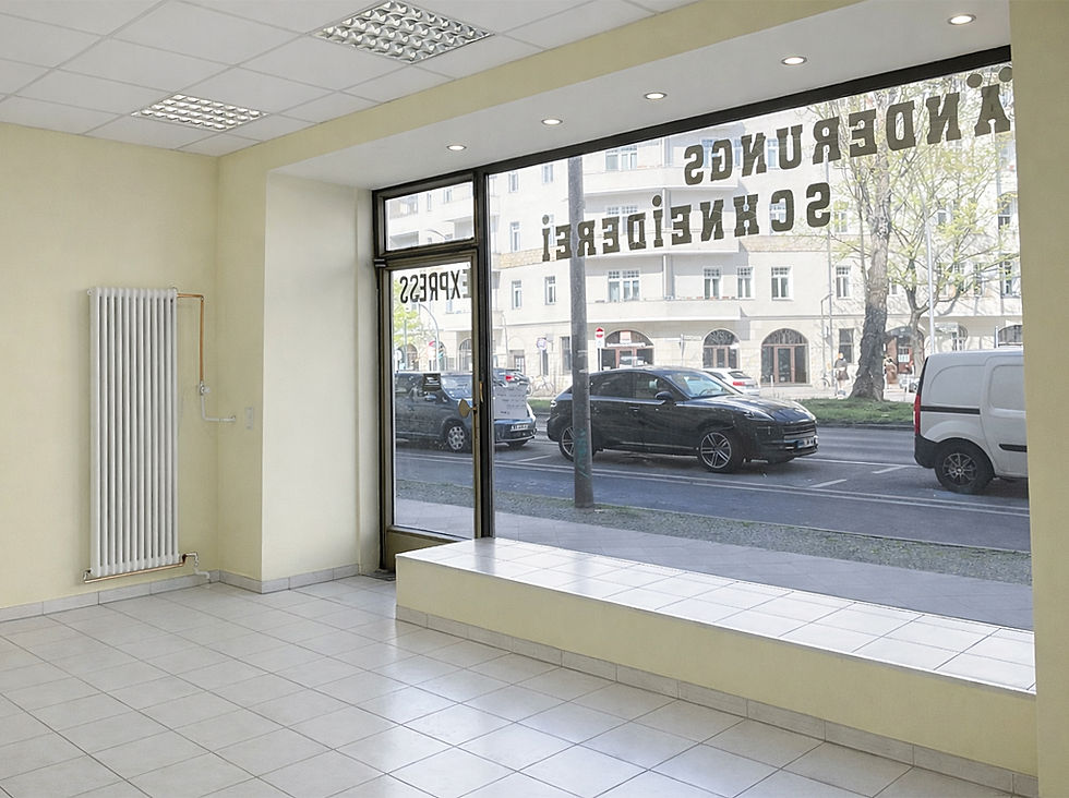Blick zum Schaufenster