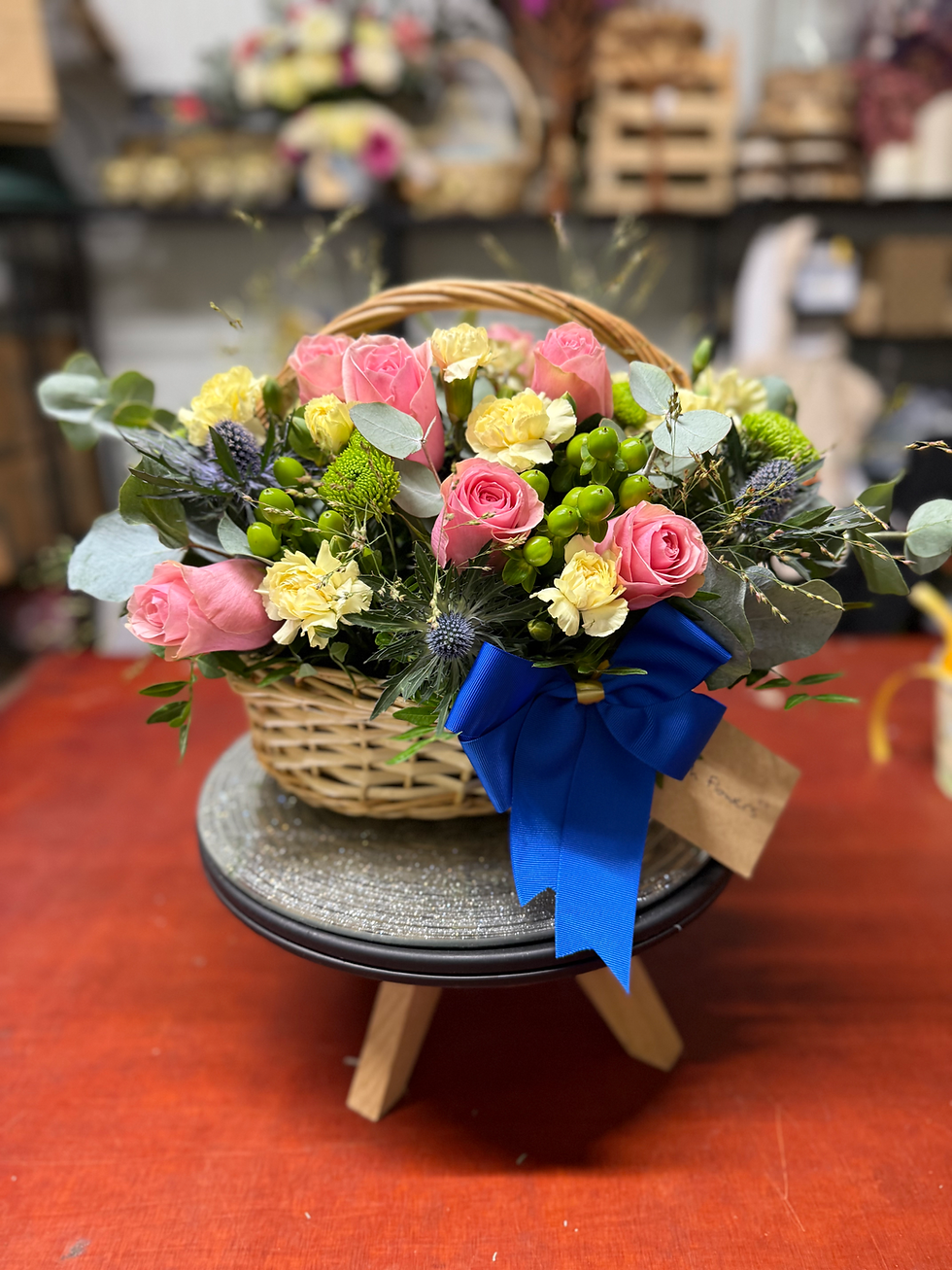 Seasonal flower basket, Chalfont St Peter