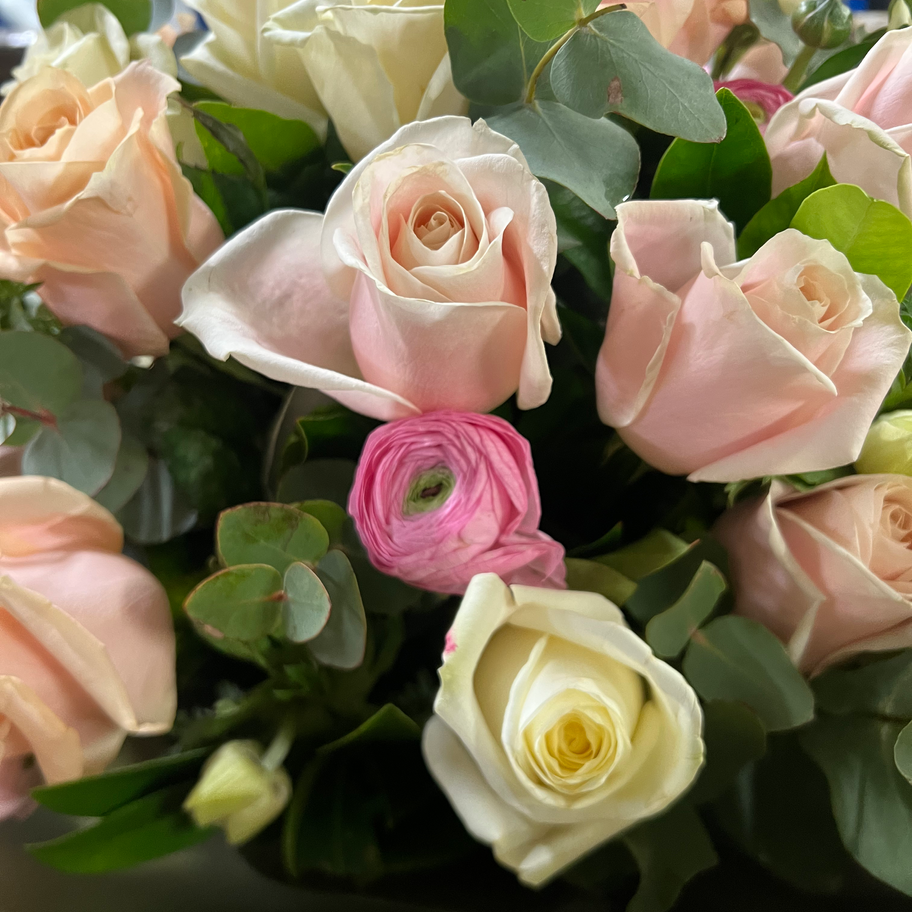 Elegant Rose & Ranunculus Bouquet, Say It With Flowers, Chalfont St Peter, Chalfont St Giles, Gerrards Cross,  Beaconsfield