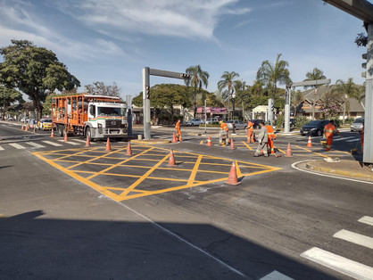 Prefeitura dá início a pintura das “Yellow Box” em todos os cruzamentos da José Paulino
