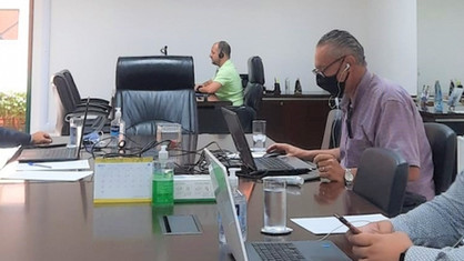 Em reunião com vereadores, Secretário de Saúde afirma que colapso na saúde não é sinônimo de caos