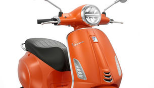 2025 Vespa Primavera / First Look 