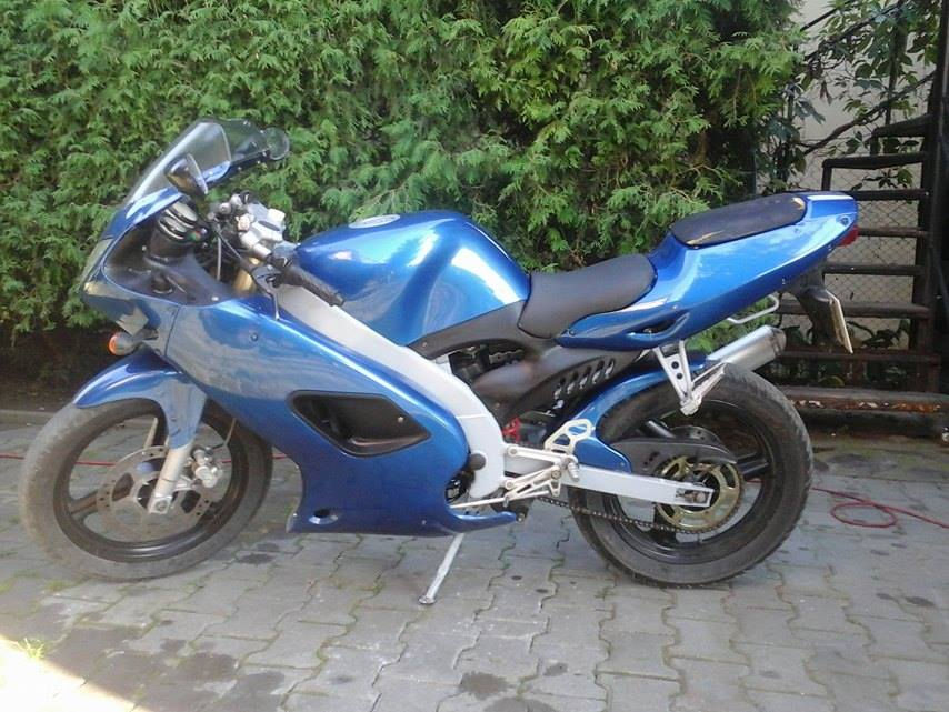 Peugeot XR6