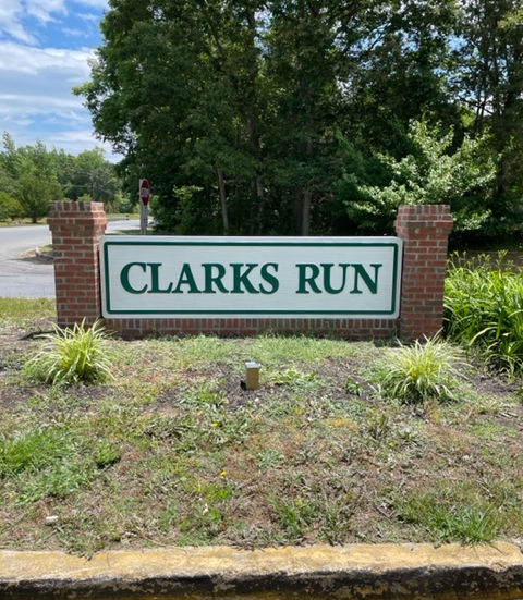 Clarks Run Monument Sign