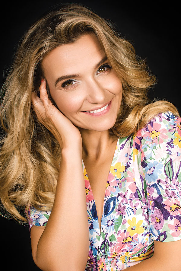 JOANNA KORONIEWSKA.jpg